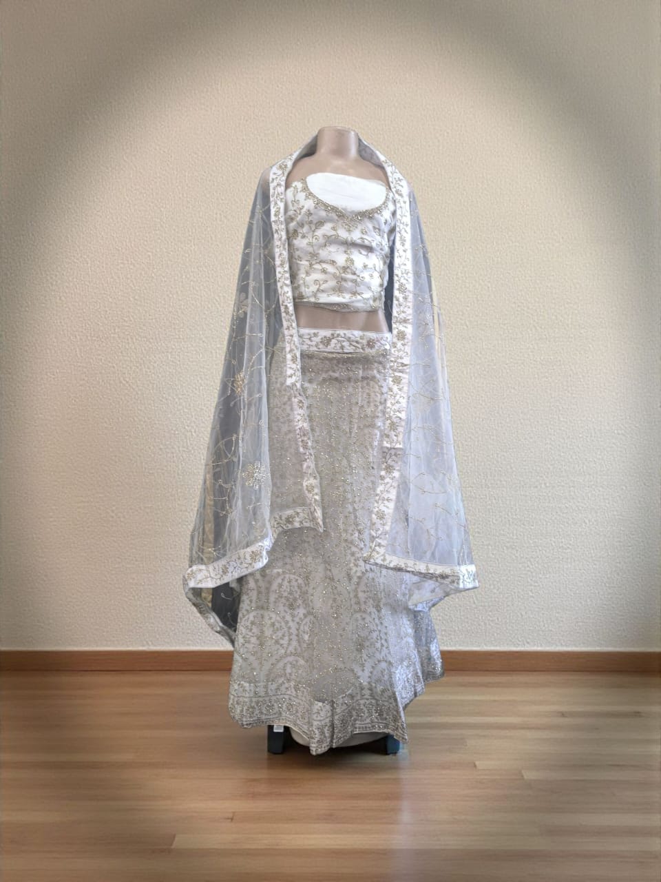 Sc-2300 white net Lehenga (unstitched)
